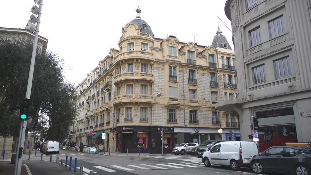 Carre D'Or Very Nice Appart Near The Beach Buitenkant foto